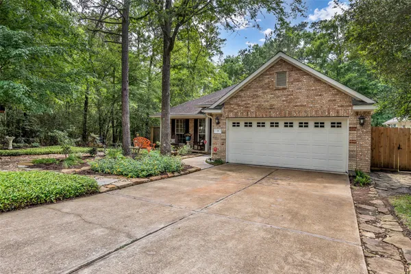 $425,000 | 3 Veranda Ridge Drive, The Woodlands, TX 77382