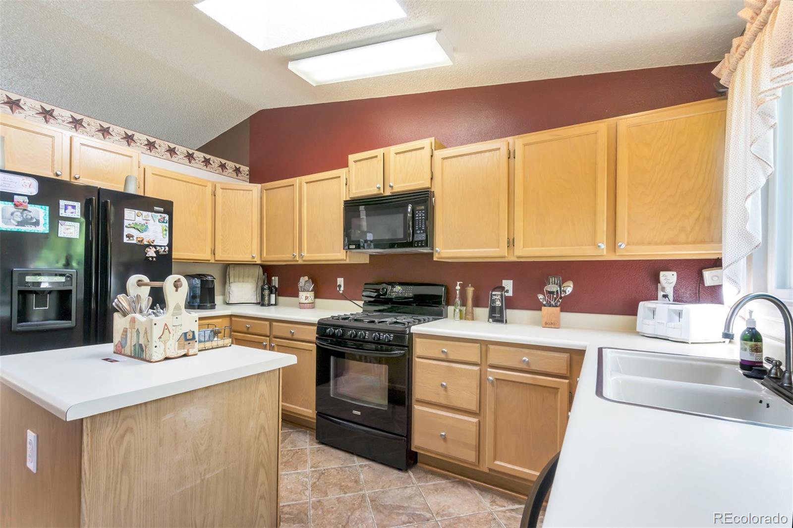 6347 Monterey Place Highlands Ranch, CO 80130 - Photo 6 of 25 Gallery Image 6