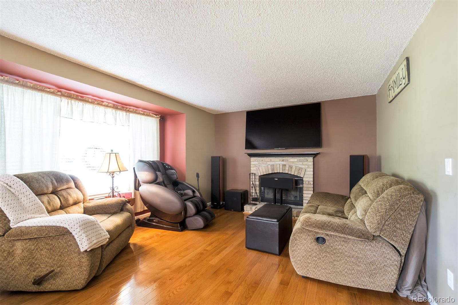6347 Monterey Place Highlands Ranch, CO 80130 - Photo 10 of 25 Gallery Image 10