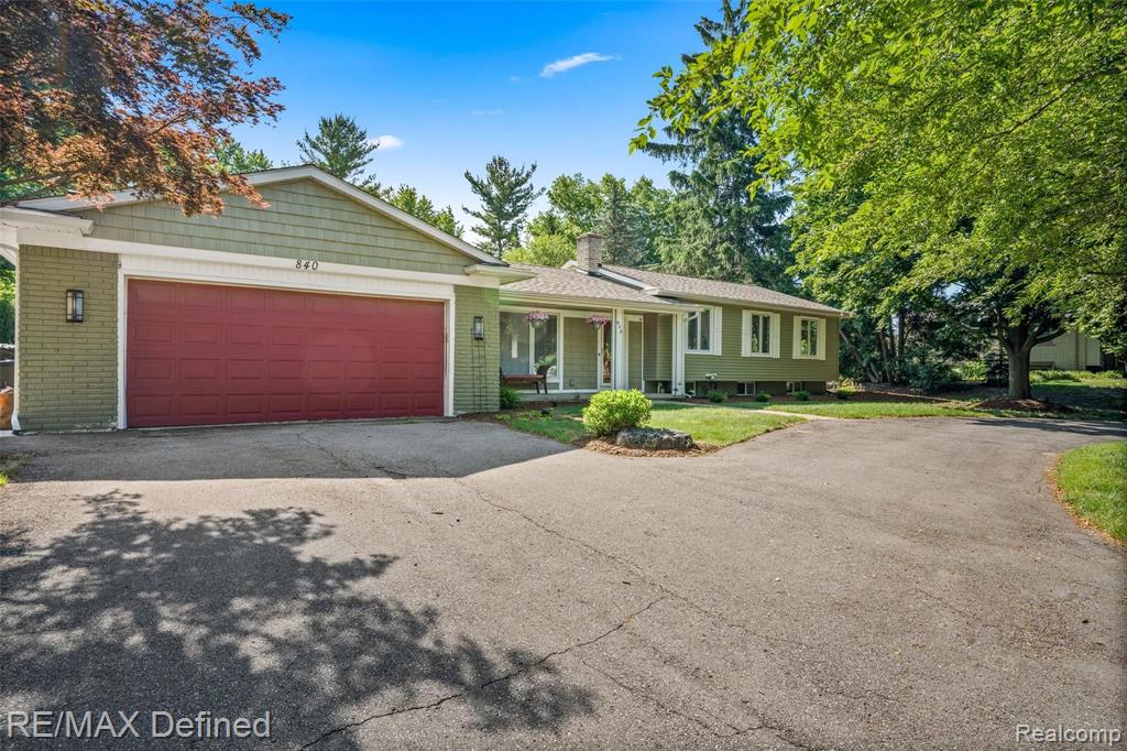 840 Cobblestone Drive Rochester Hills, MI 48309 - Photo 4 of 50