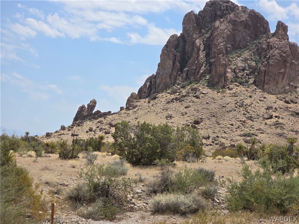 2098 Dewey Road Golden Valley, AZ 86413 - Photo 42 of 47 View