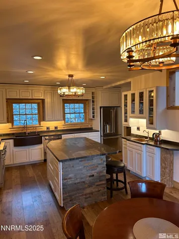 $2,245,000 | 2196 Genoa Heights Lane, Genoa, NV 89411