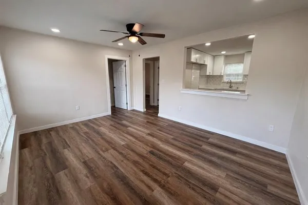 $1,595 | 1455 Honor Drive, DeSoto, TX 75115