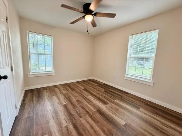 $1,595 | 1455 Honor Drive, DeSoto, TX 75115