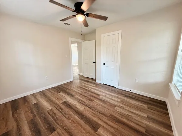 $1,595 | 1455 Honor Drive, DeSoto, TX 75115