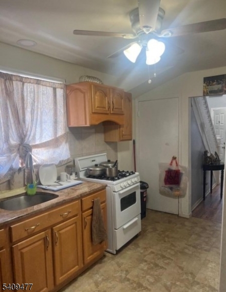 2485 Vauxhall Road Union, NJ 07083 - Photo 15 of 22