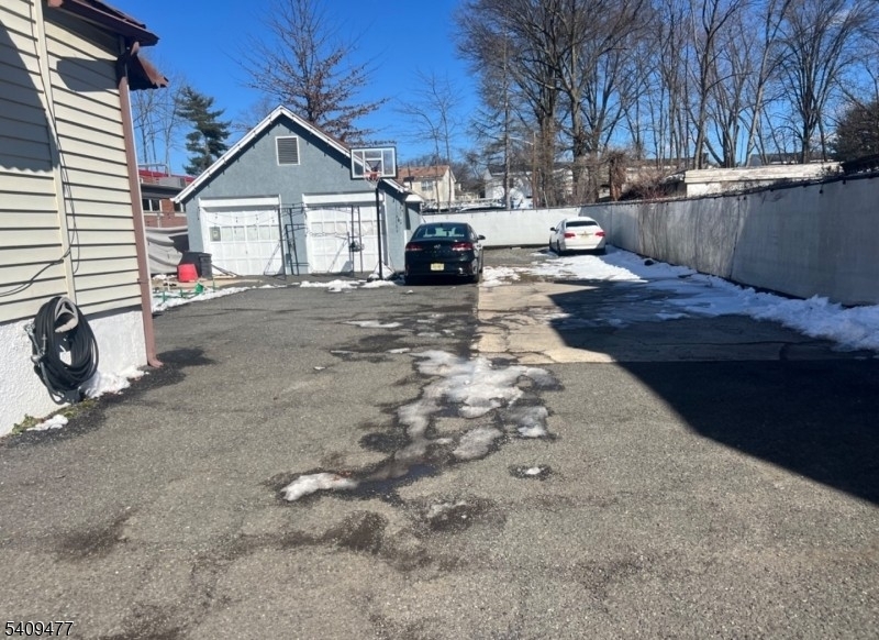 2485 Vauxhall Road Union, NJ 07083 - Photo 5 of 22