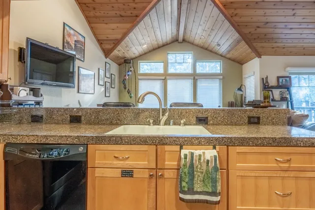 $749,000 | 463 Mono Street, Unit 1, Mammoth Lakes, CA 93546