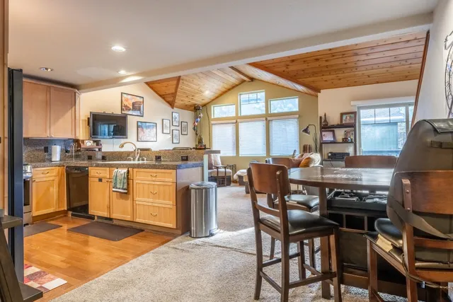 $749,000 | 463 Mono Street, Unit 1, Mammoth Lakes, CA 93546