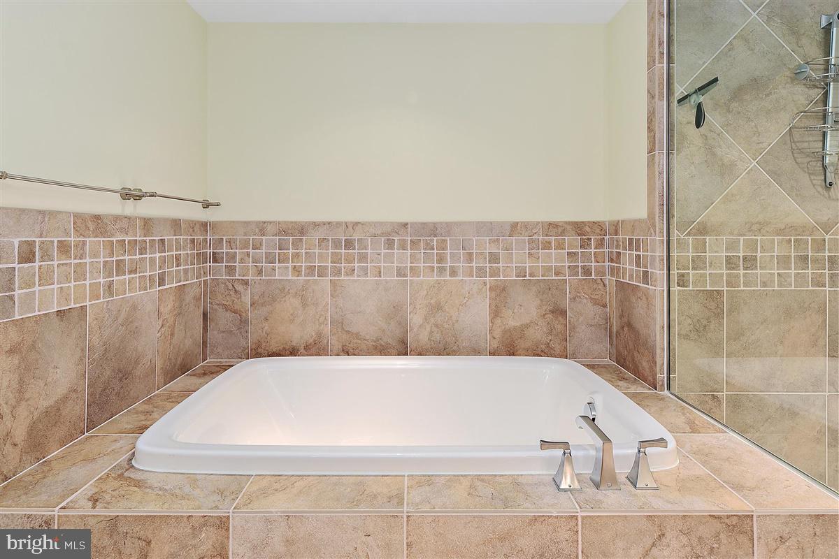 6 60th Street, Unit 706 Ocean City, MD 21842 - Photo 27 of 77