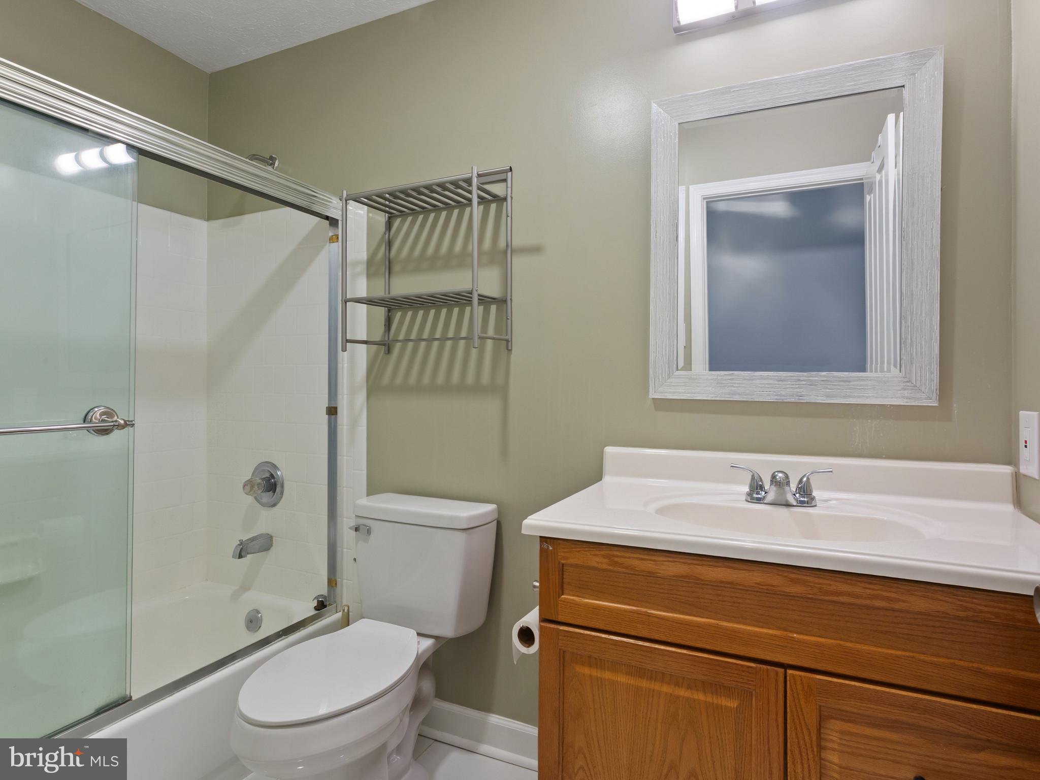 2417 Kemper Road Crofton, MD 21114 - Photo 28 of 55 Full bathroom