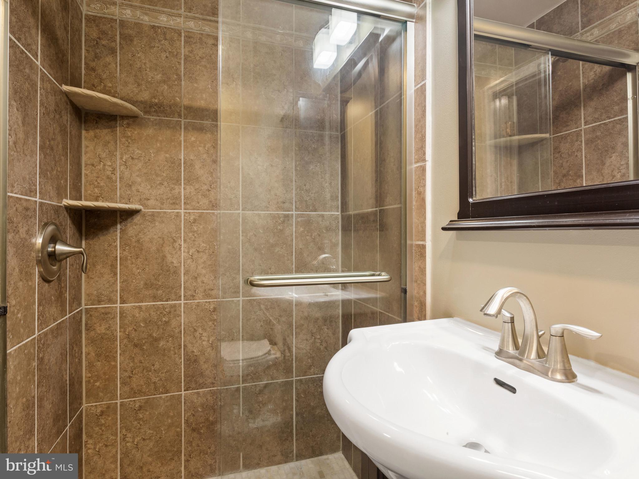 2417 Kemper Road Crofton, MD 21114 - Photo 46 of 55 Full bathroom