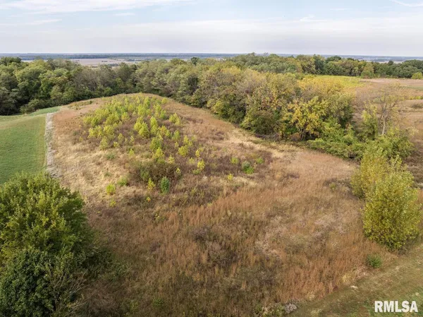 $950,000 | 400 Long Drive, Quincy, IL 62305