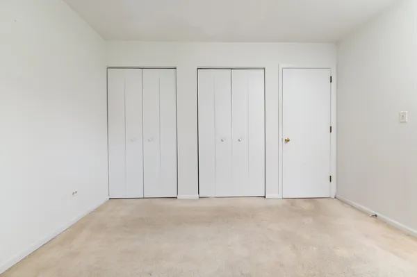 $1,750 | 425 Berkshire Drive, Unit 16, Crystal Lake, IL 60014