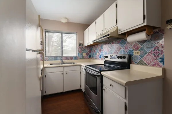 $1,750 | 425 Berkshire Drive, Unit 16, Crystal Lake, IL 60014