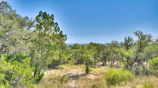 $625,000 | 1079 Cr 357 Utopia Tx 78884, Utopia, TX 78884