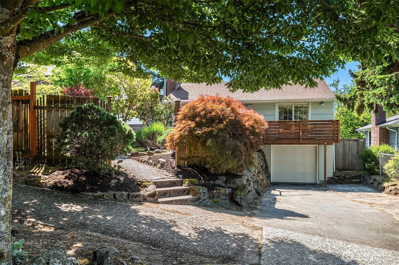 4007 49th Avenue Southwest Seattle, WA 98116 - Photo 2 of 38