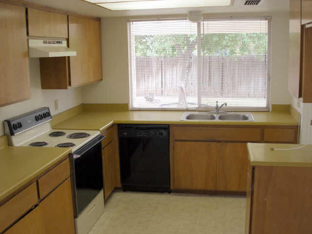 6429 West Camelback Road Phoenix, AZ 85033 - Photo 2 of 6 Additional Photo