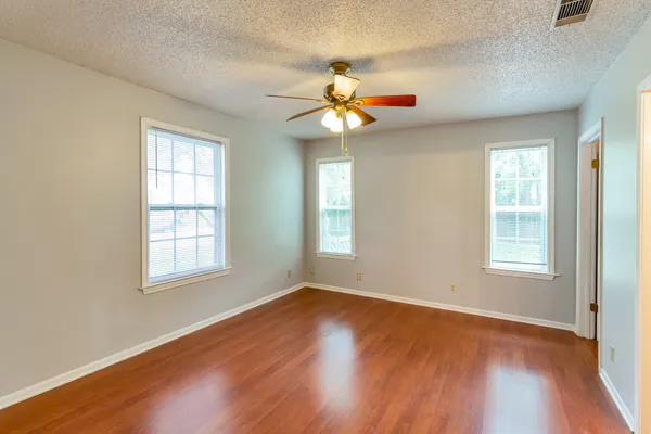 $2,050 | 913 East 53rd 1/2 Street, Unit B, Austin, TX 78751
