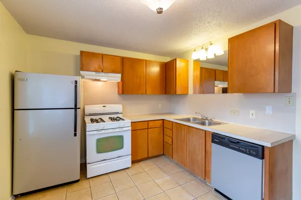 $2,050 | 913 East 53rd 1/2 Street, Unit B, Austin, TX 78751