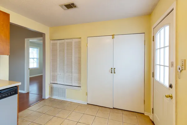 $2,050 | 913 East 53rd 1/2 Street, Unit B, Austin, TX 78751