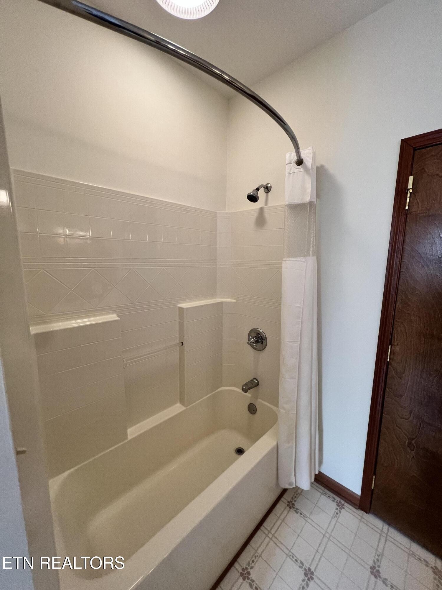 116 William Lane Oak Ridge, TN 37830 - Photo 19 of 25 Gallery Image 19