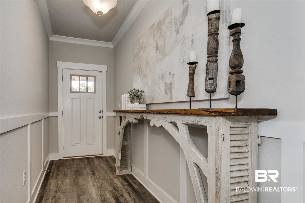 1725 South Pecan Street Foley, AL 36535 - Photo 2 of 30 Foyer