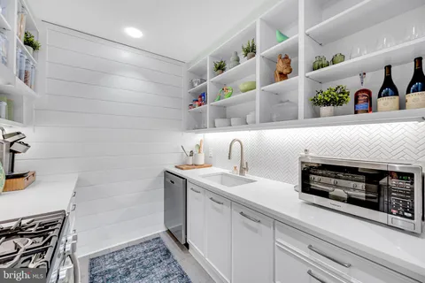 $249,900 | 5112 MacArthur Boulevard Northwest, Unit 2, Washington, DC 20016