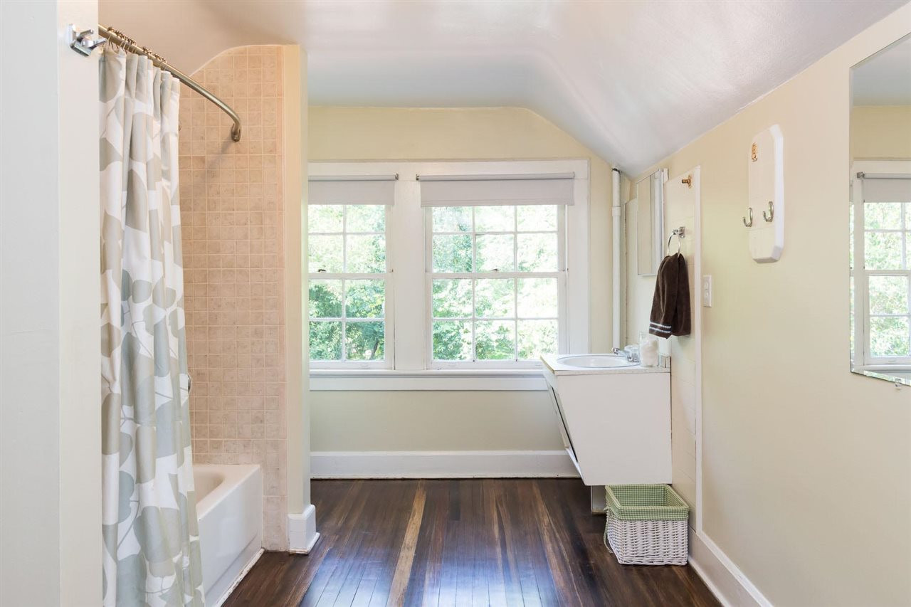 2103 Breeze Road Raleigh, NC 27608 - Photo 19 of 25 Photo 19