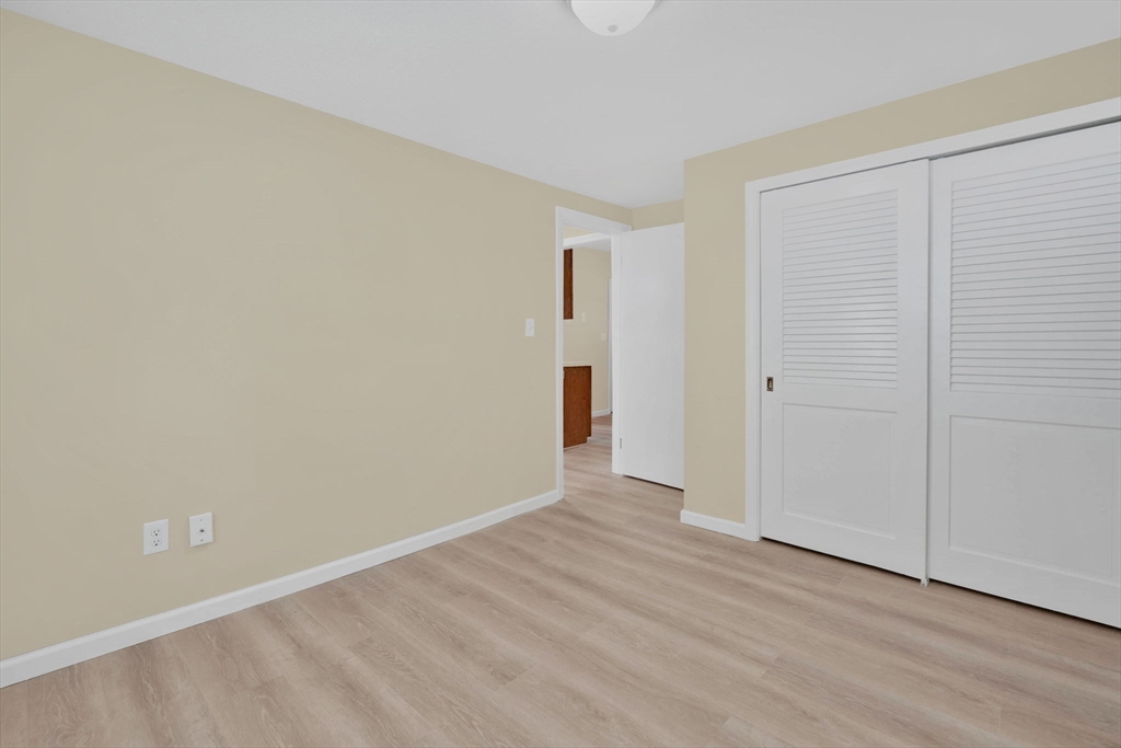 120-122 Larkspur Street Springfield, MA 01108 - Photo 21 of 31