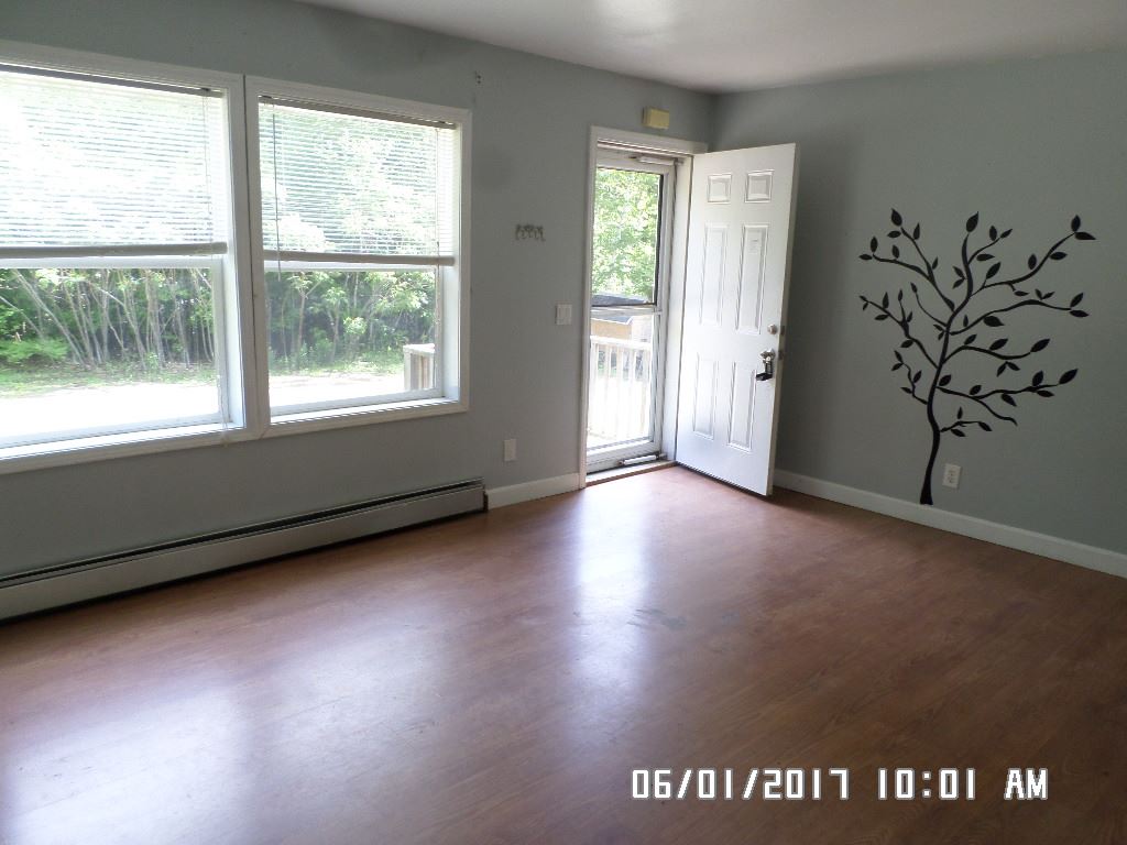 135 Oak Hill Road Lebanon, ME 04027 - Photo 4 of 13 Gallery Image 4