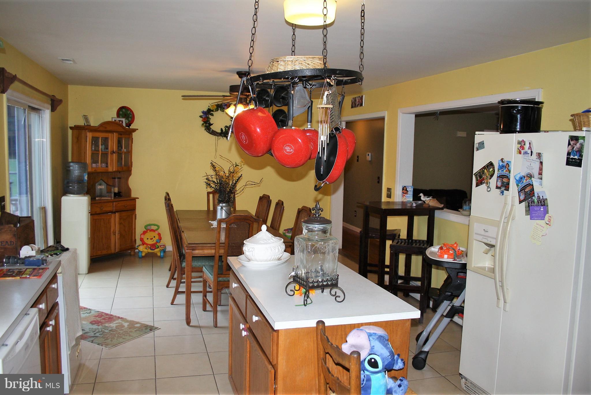 25812 Royal Oak Road Newcomb, MD 21653 - Photo 10 of 25 Kitchen/Dining Room