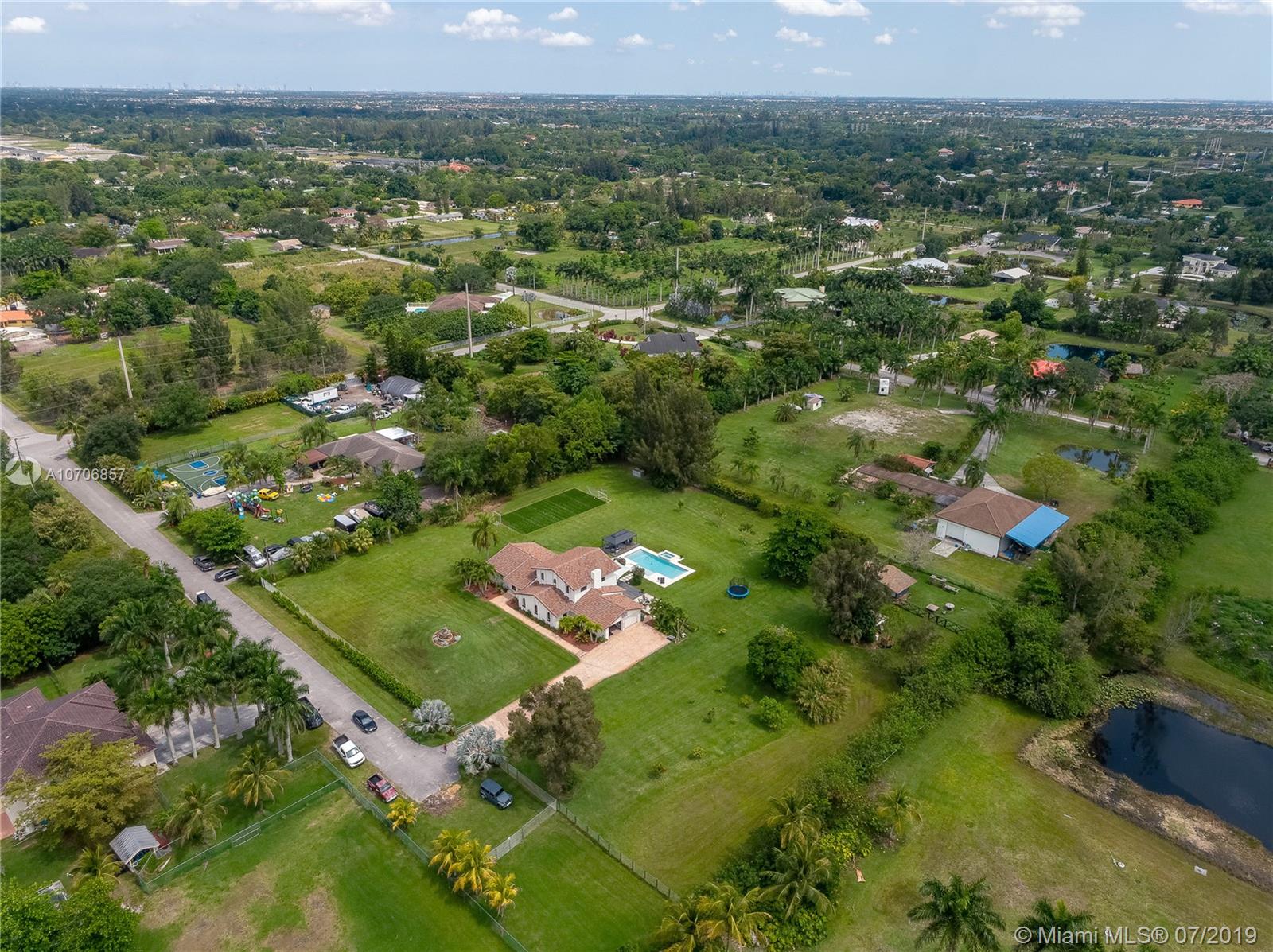 19100 Southwest 56th Street Southwest Ranches, FL 33332 - Photo 8 of 53
