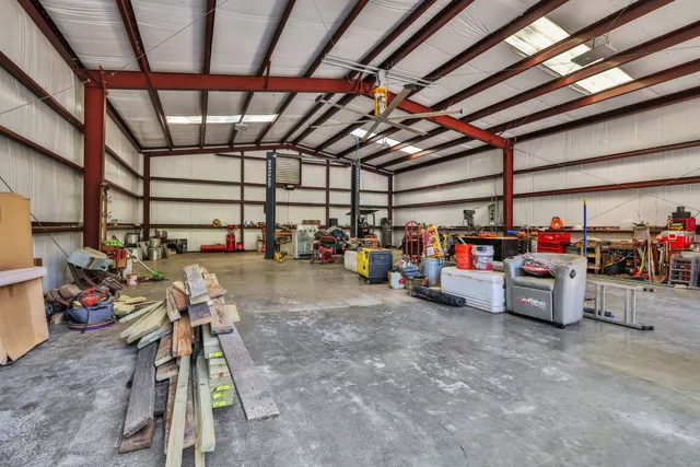 $1,650,000 | 250 Critter Creek Road, Coldspring, TX 77331