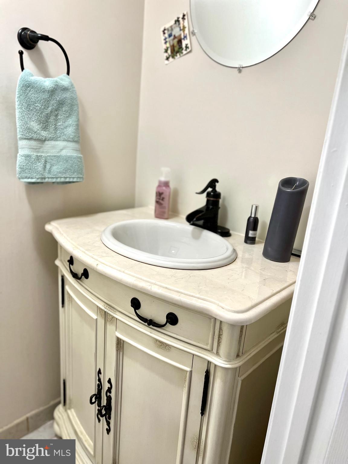 9705 Glenhope Road Philadelphia, PA 19115 - Photo 17 of 27 Gallery Image 17