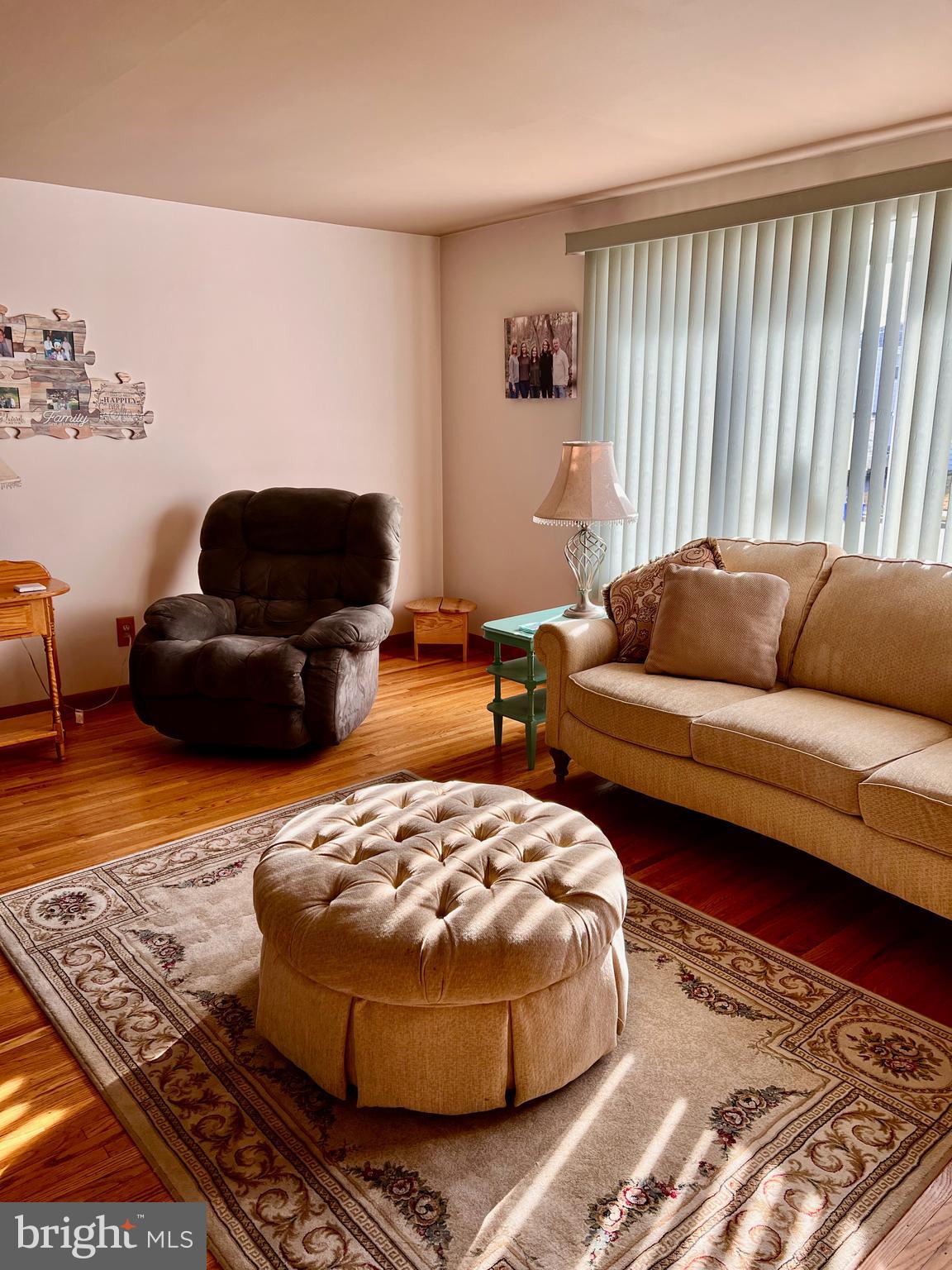 9705 Glenhope Road Philadelphia, PA 19115 - Photo 9 of 27 Gallery Image 9