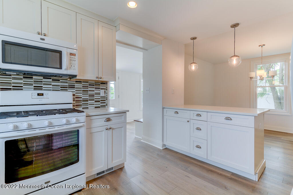 2208 Herbertsville Road Point Pleasant, NJ 08742 - Photo 7 of 20 KITCHEN