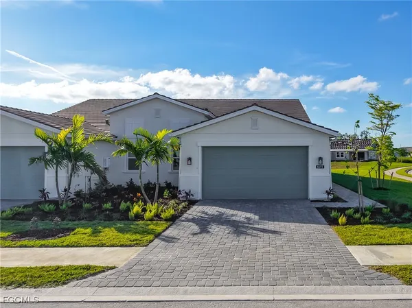 $4,451 | 8735 Catamaran Drive, Unit 3BVILLA, Naples, FL 34114