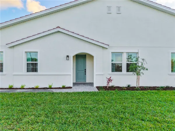 $4,451 | 8735 Catamaran Drive, Unit 3BVILLA, Naples, FL 34114