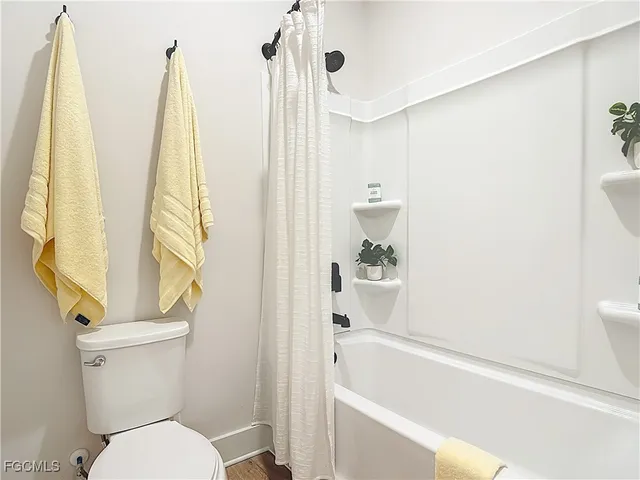 $3,959 | 8735 Catamaran Drive, Unit 3BVILLA, Naples, FL 34114