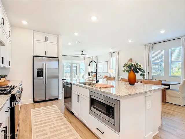 $3,959 | 8735 Catamaran Drive, Unit 3BVILLA, Naples, FL 34114