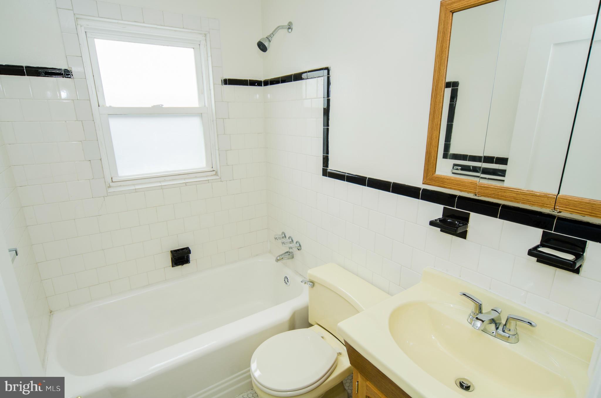2148 Firethorn Road Middle River, MD 21220 - Photo 15 of 24 Bath