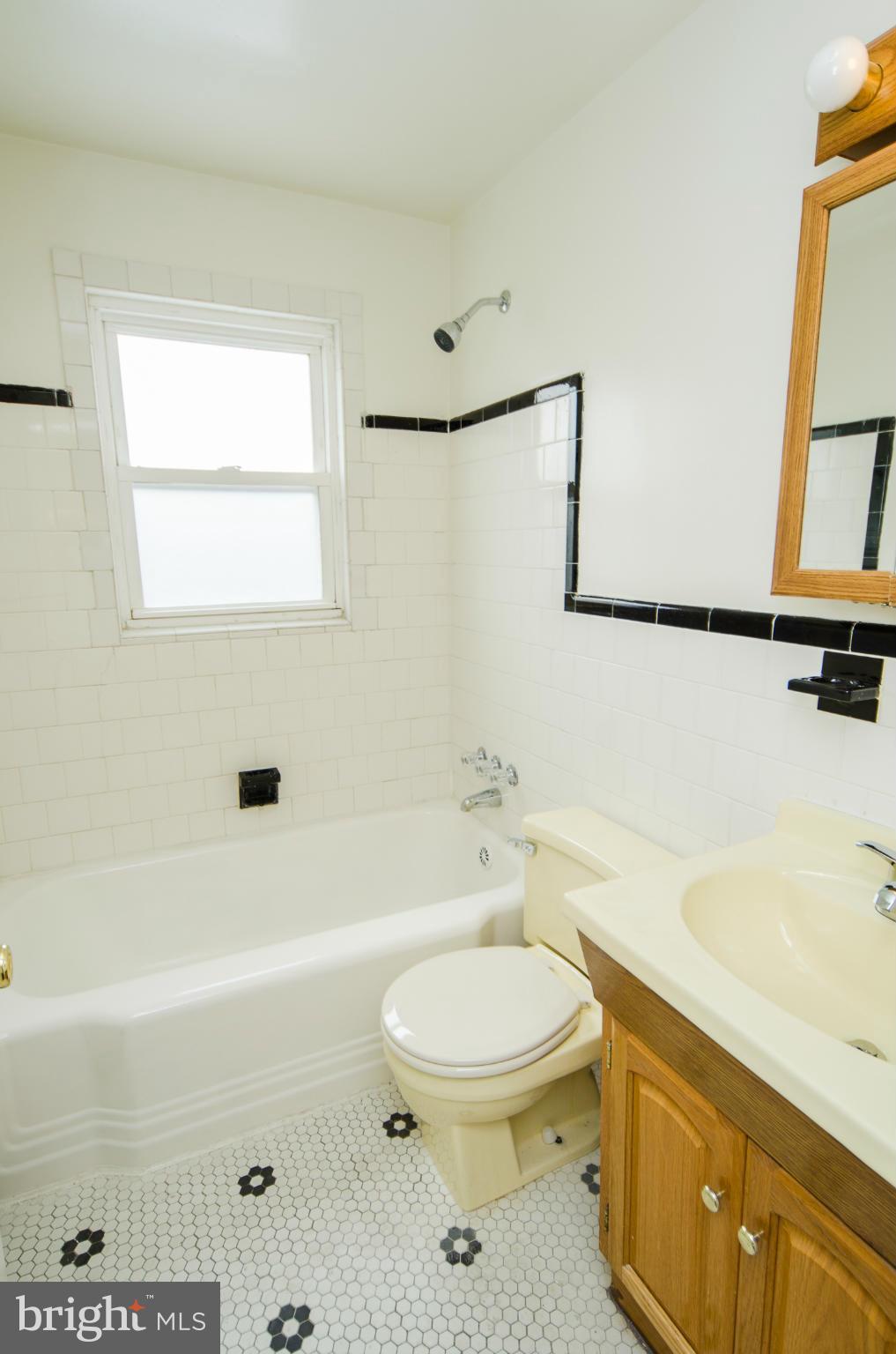 2148 Firethorn Road Middle River, MD 21220 - Photo 16 of 24 Bath