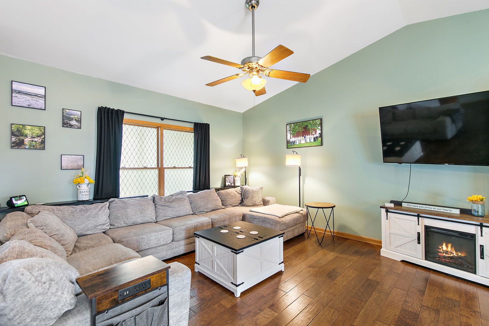 919 Spring Drive Marengo, IL 60152 - Photo 4 of 28