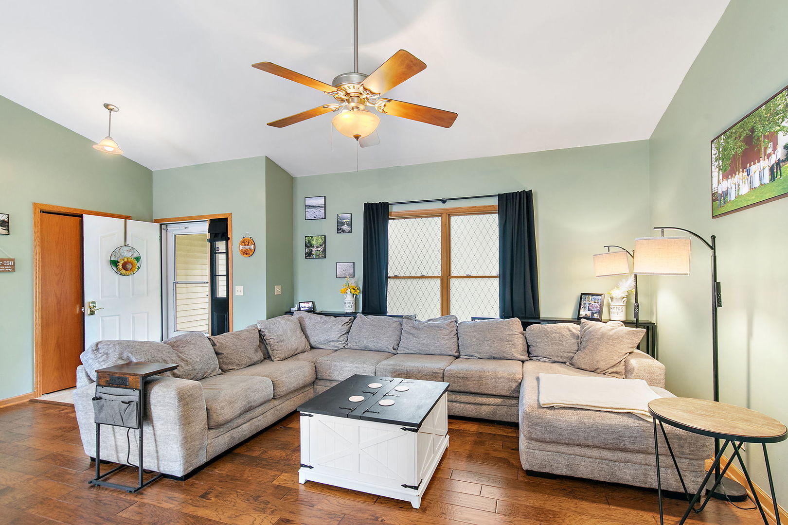 919 Spring Drive Marengo, IL 60152 - Photo 5 of 28