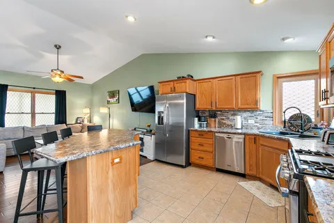 $375,000 | 919 Spring Drive, Marengo, IL 60152
