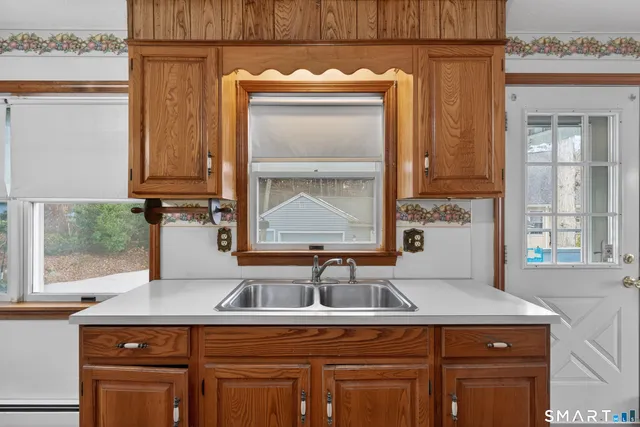 $599,000 | 55 Island Road, Killingly, CT 06241