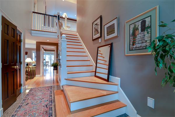 240 Salem End Road Framingham, MA 01702 - Photo 4 of 20 Gallery Image 4