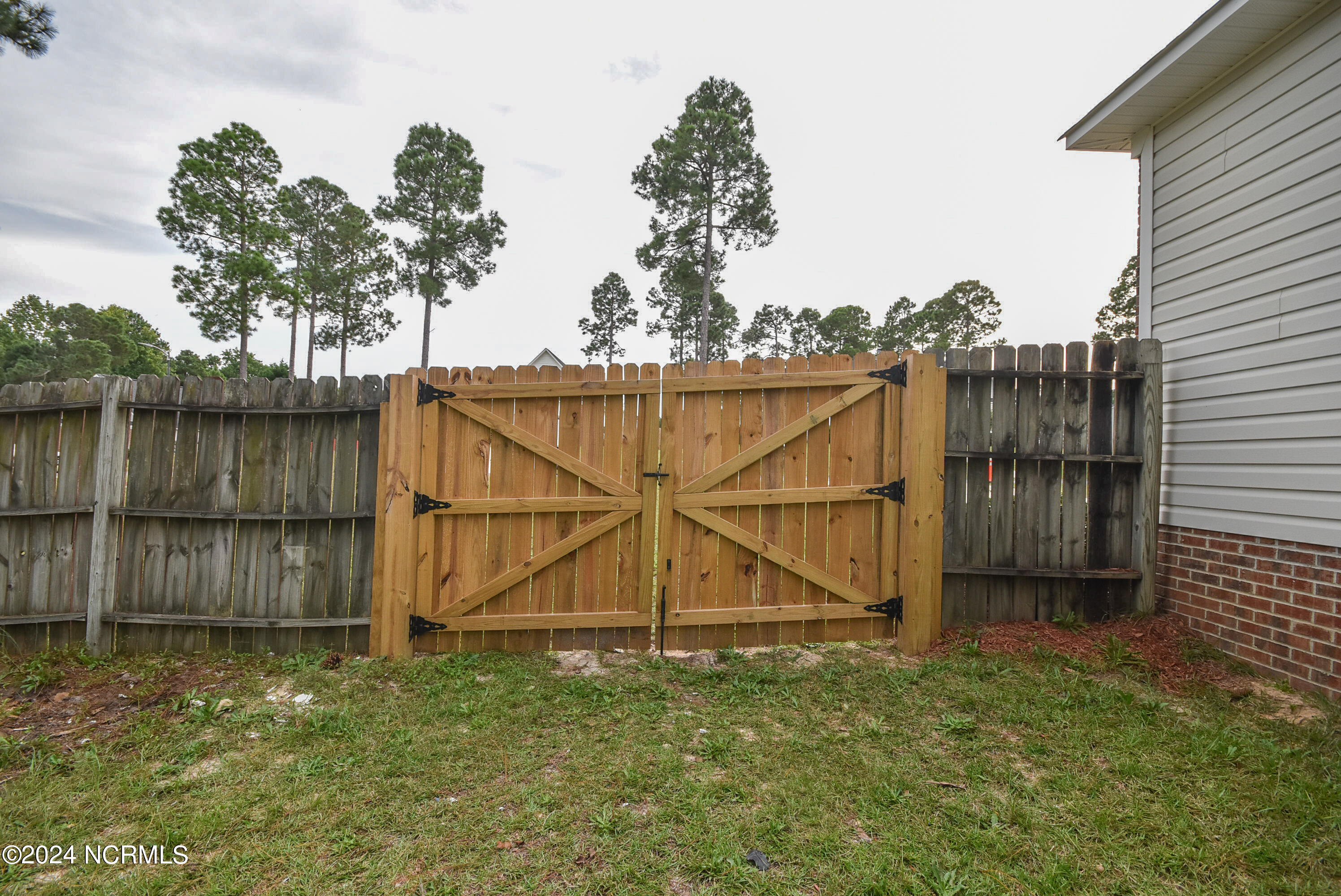 23 Chesapeake Road Cameron, NC 28326 - Photo 31 of 32 Fence