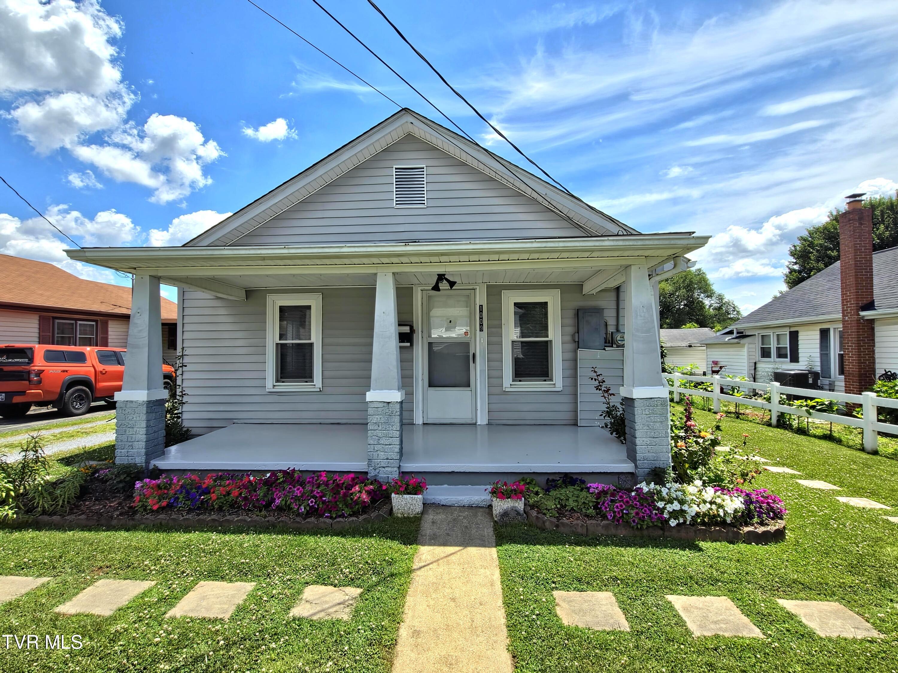 1009 Riverside Avenue Kingsport, TN 37660 - Photo 1 of 29 22991